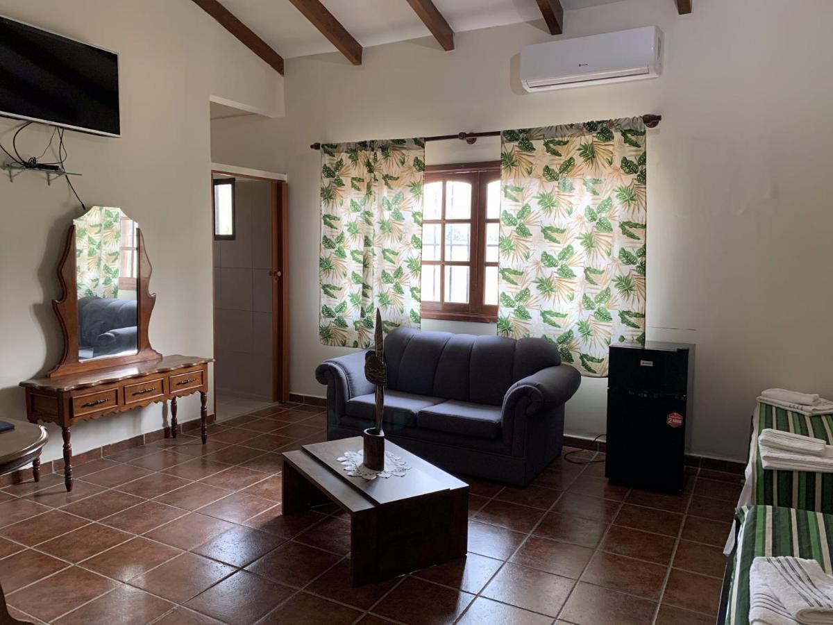 Lili'S Hostel Санта-Крус-де-ла-Сьерра Экстерьер фото