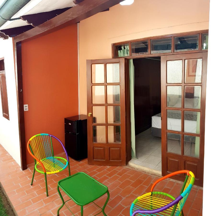 Lili'S Hostel Санта-Крус-де-ла-Сьерра Экстерьер фото