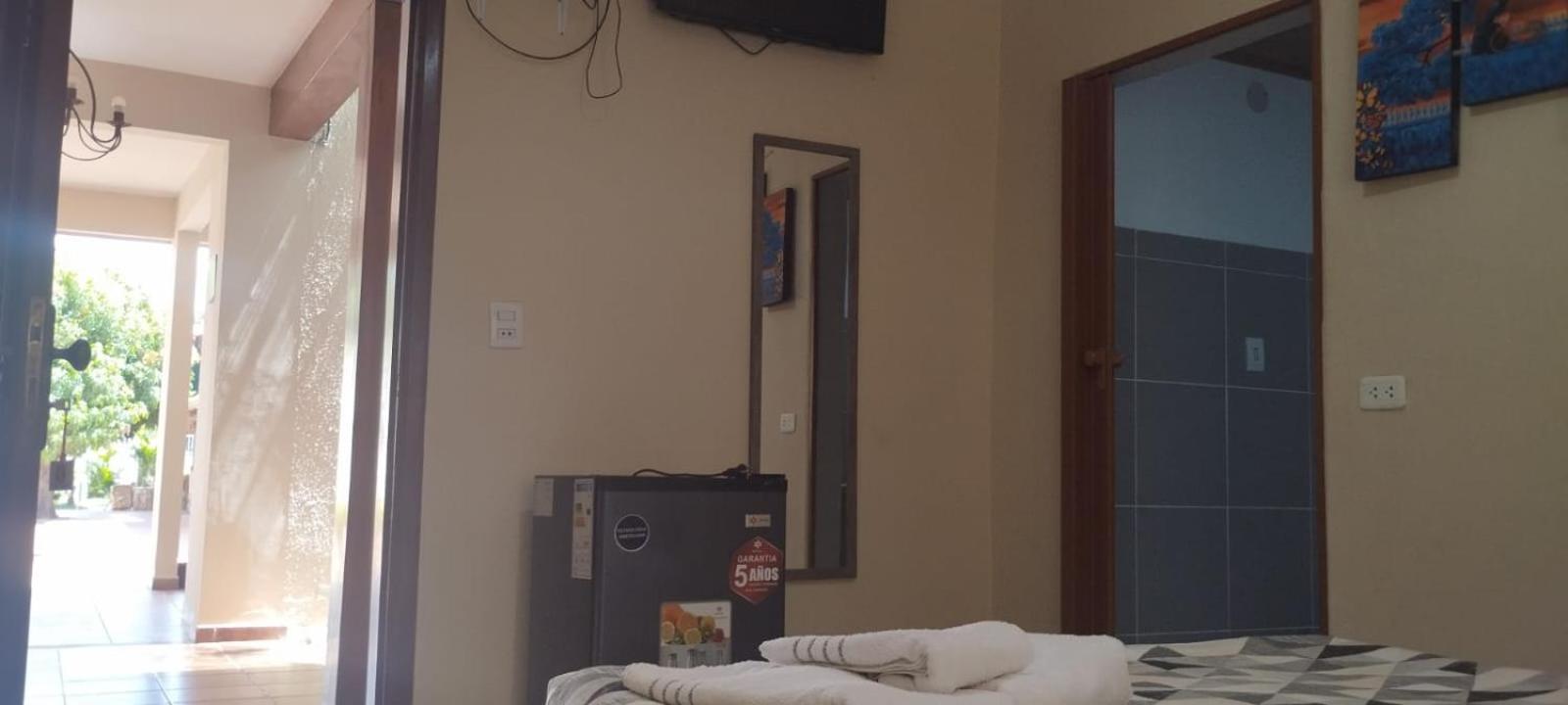 Lili'S Hostel Санта-Крус-де-ла-Сьерра Экстерьер фото