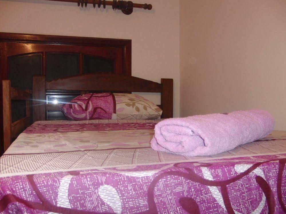 Lili'S Hostel Санта-Крус-де-ла-Сьерра Экстерьер фото