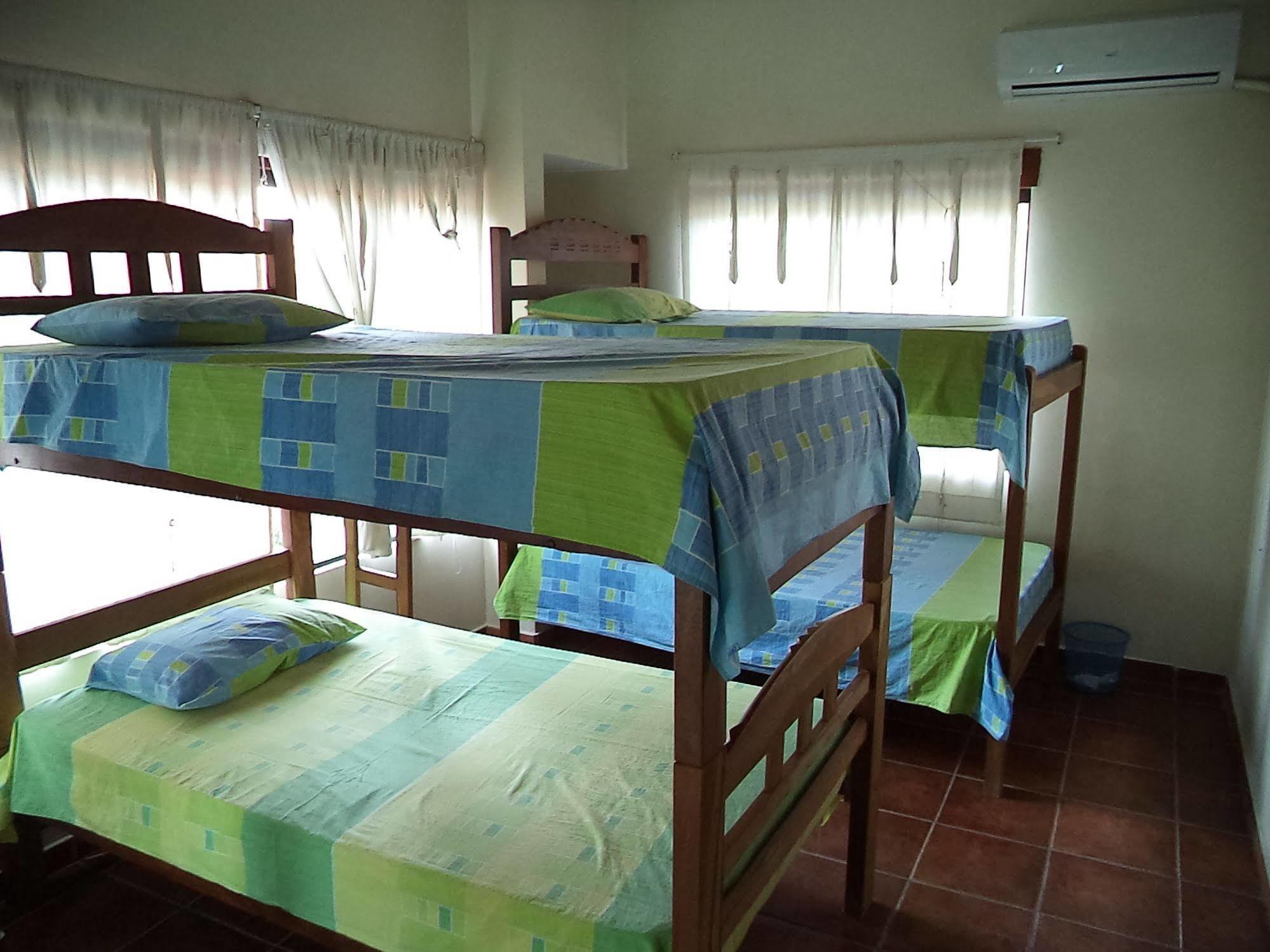 Lili'S Hostel Санта-Крус-де-ла-Сьерра Экстерьер фото